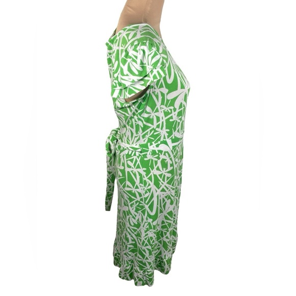 Lilly Pulitzer Women's Adriel Flutter Sleeve Wrap Dress Green Bean Light My Fire - Picture 5 of 8